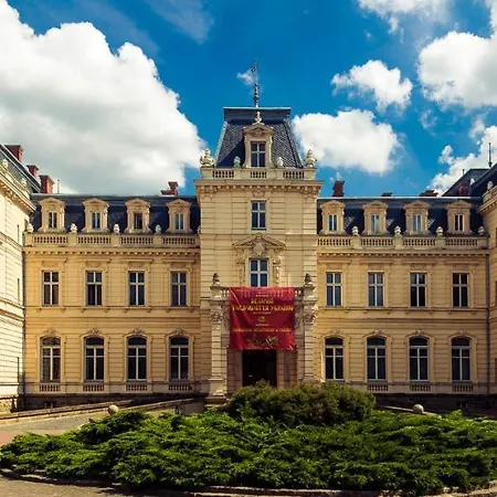 графа Guest house Lviv