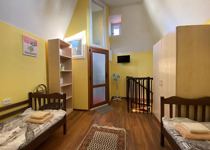 графа ゲストハウス リヴィウ