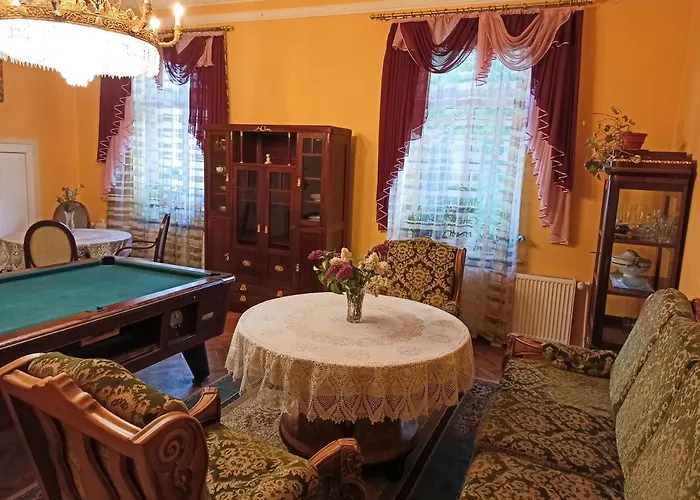 بيت ضيافة графа إلفيف